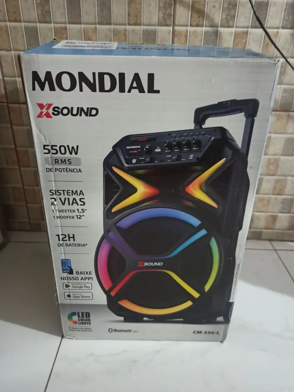 Caixa de som e ferramenta