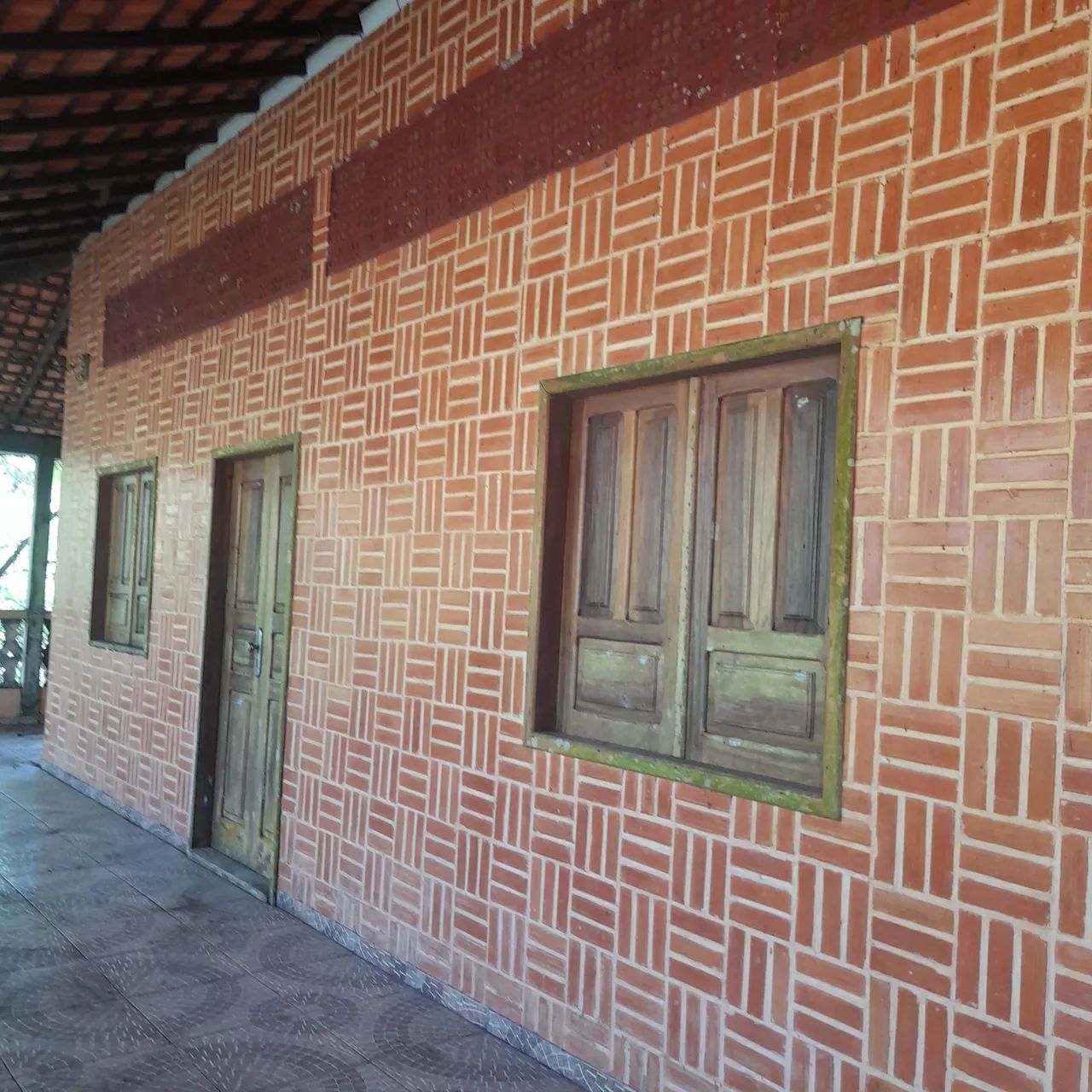 Vendo sítio com igarape 