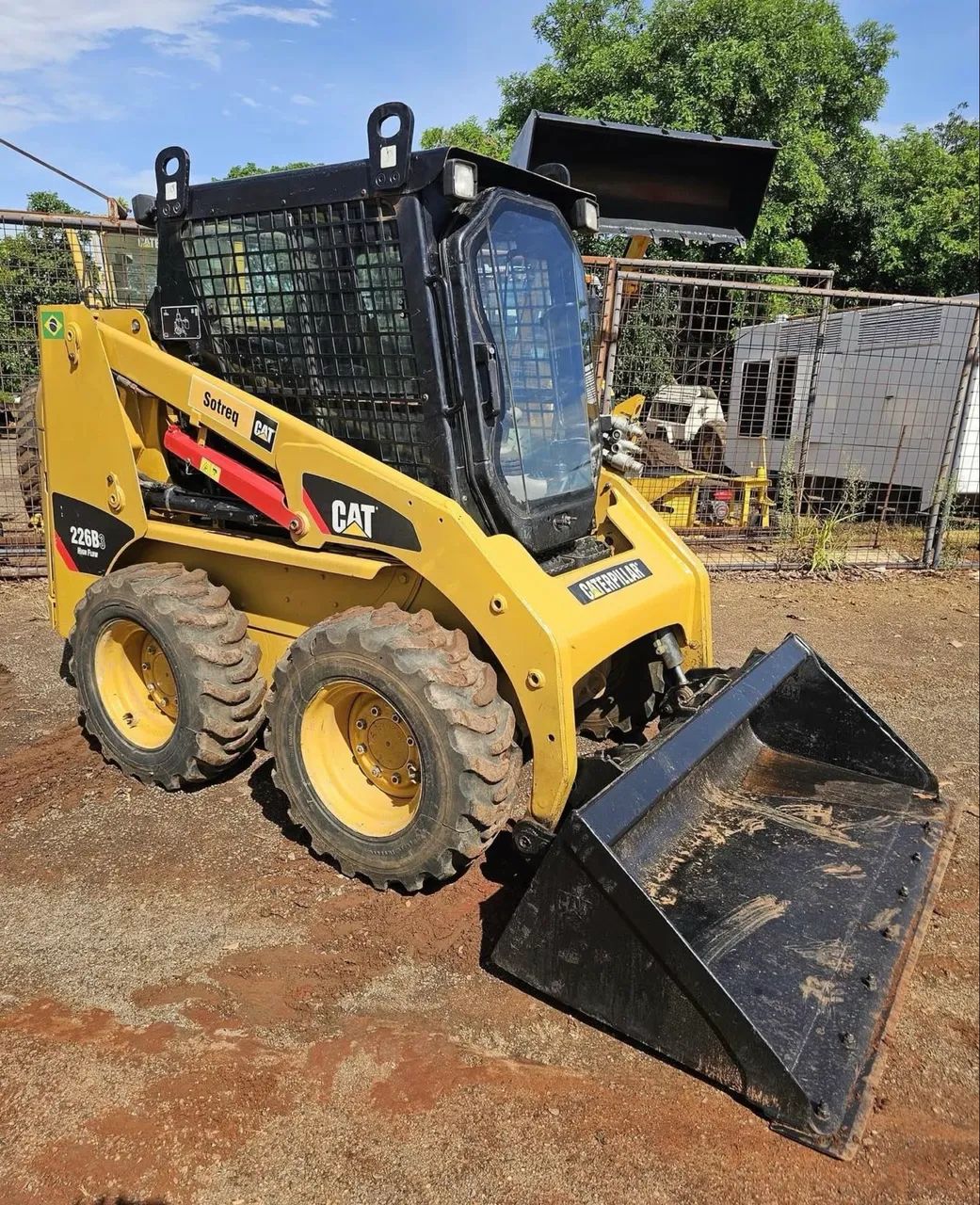 Mini Carregadeira 226B 13/13 - Parcela 