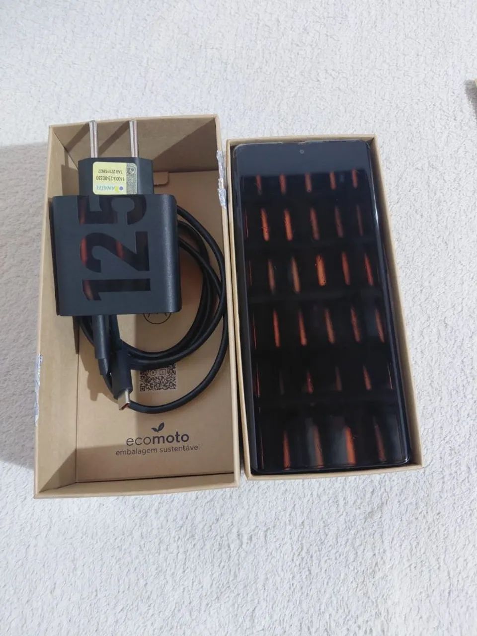 Edge 40 neo celular excelente, sem nenhuma marca de uso. - Foto 5