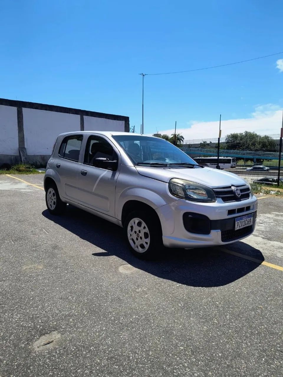 Fiat Uno Drive 1.0 Flex 6V 5P 2018 - Foto 3