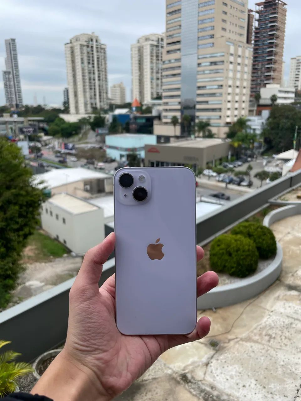 APARELHO APPLE 14 PLUS ROSA SEMINOVO ÓTIMO ESTADO 