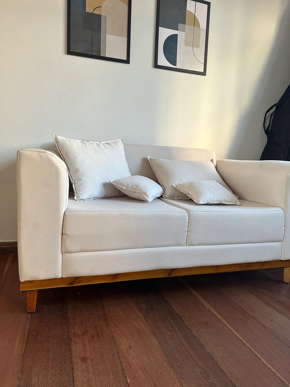Sofá 2 lugares Beny Base de Base de Madeira Linho Cotton Cru Rrdecor 