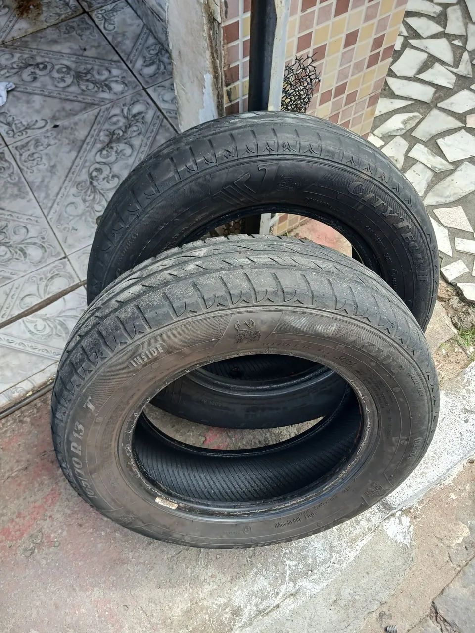 Pneu  - Foto 2