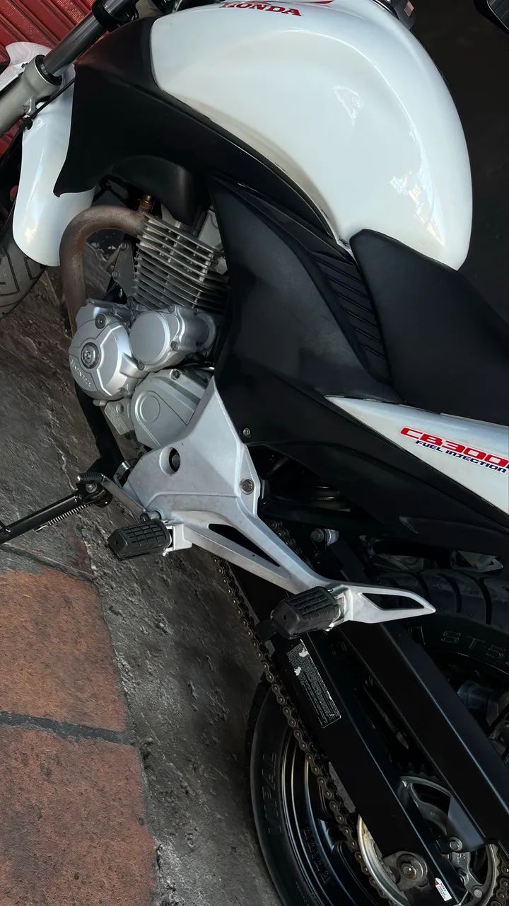 CB300R MUITO CONSERVADA OK! - Foto 4
