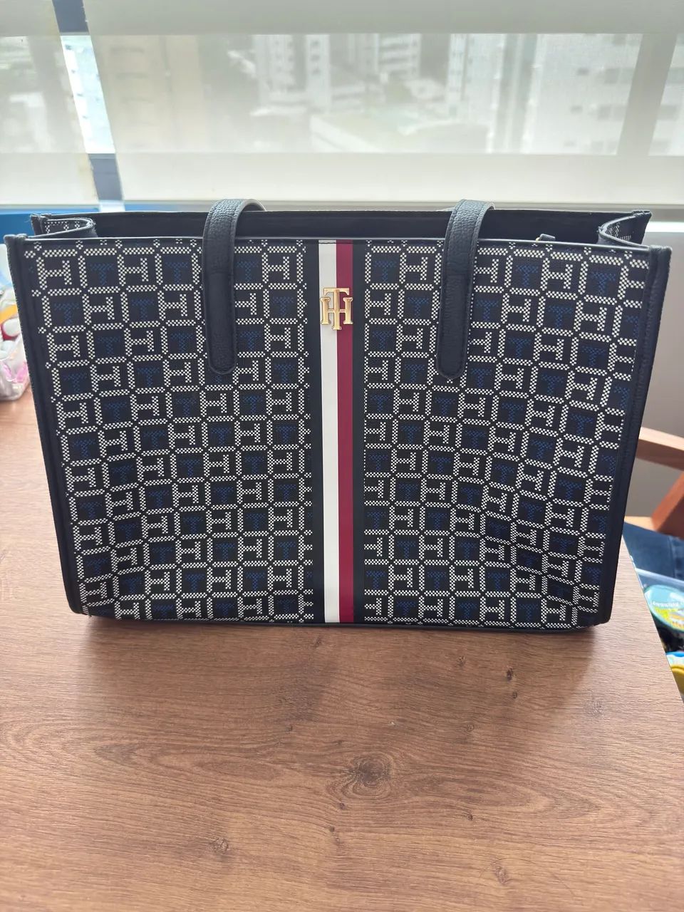 Bolsa Tommy Hilfiger - Original e excelente estado - Foto 2