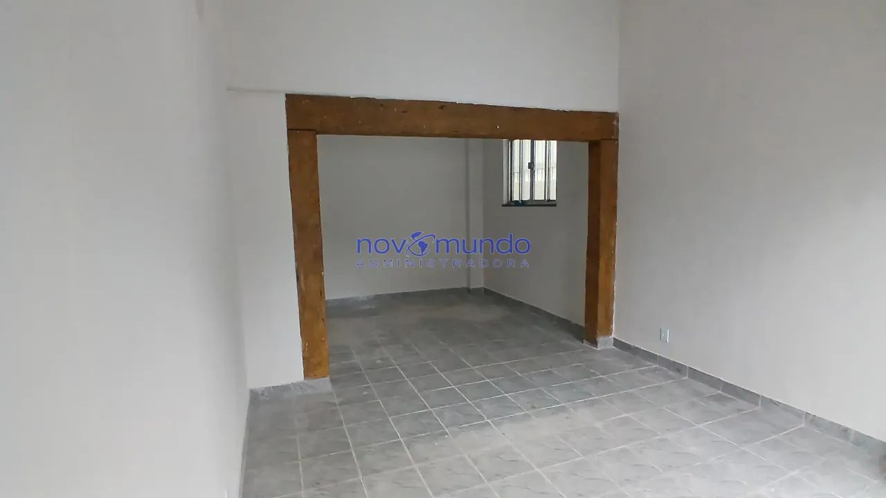 EXCELENTE LOJA DE RUA EM OLARIA