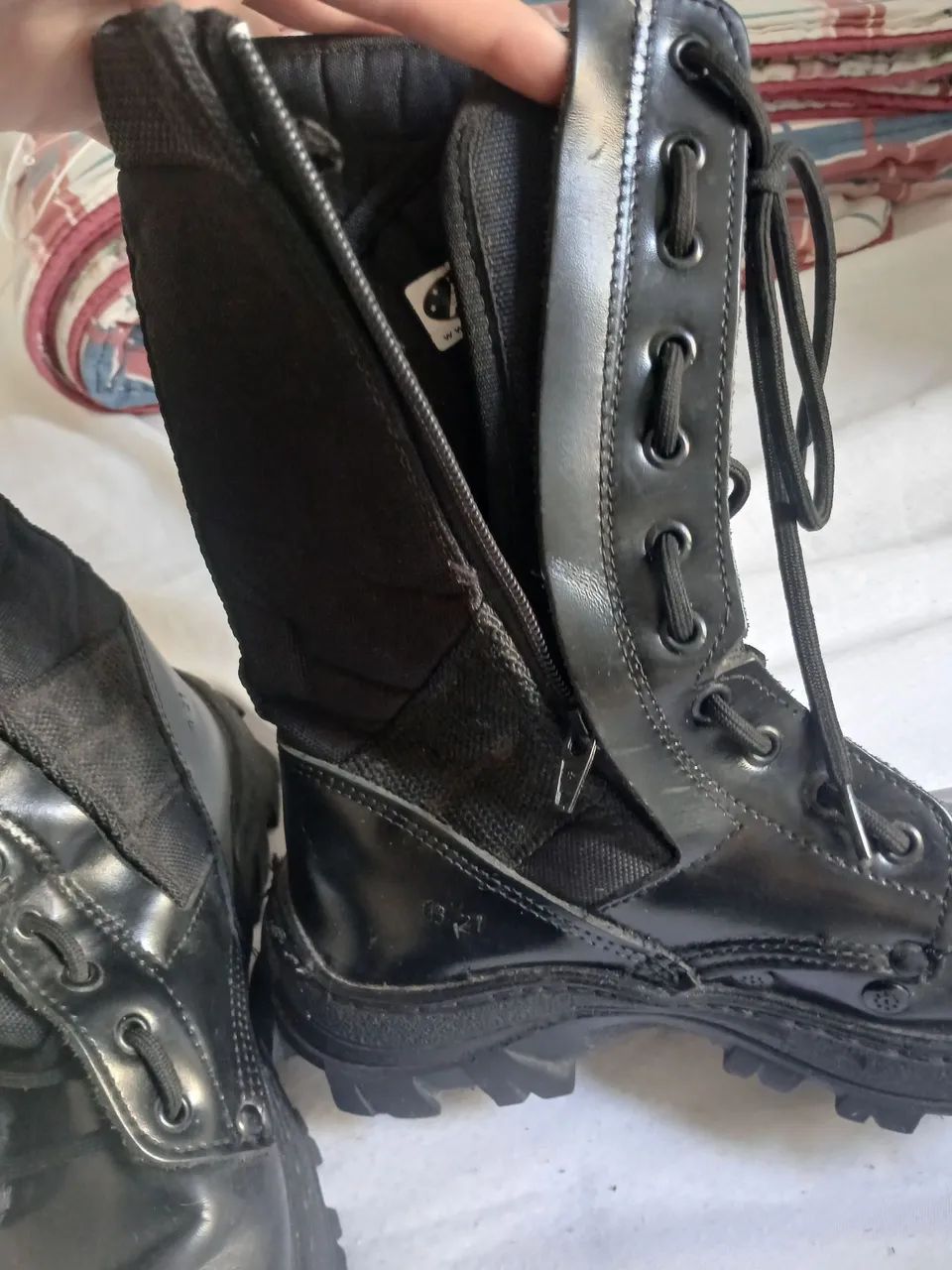 Coturno Tático Atalaia em Couro e Lona com Zíper Lateral - Foto 2