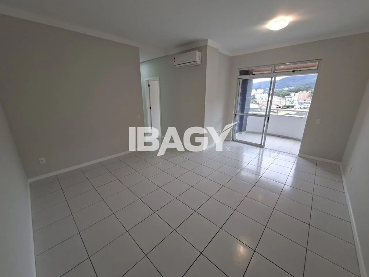 Excelente Apartamento 3 dormitório(s) em Córrego Grande - Florianópolis - Foto 2