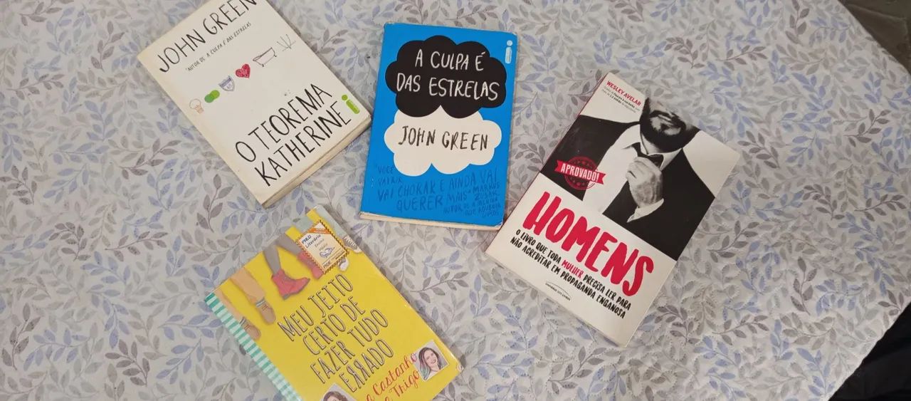 Livros - Foto 2