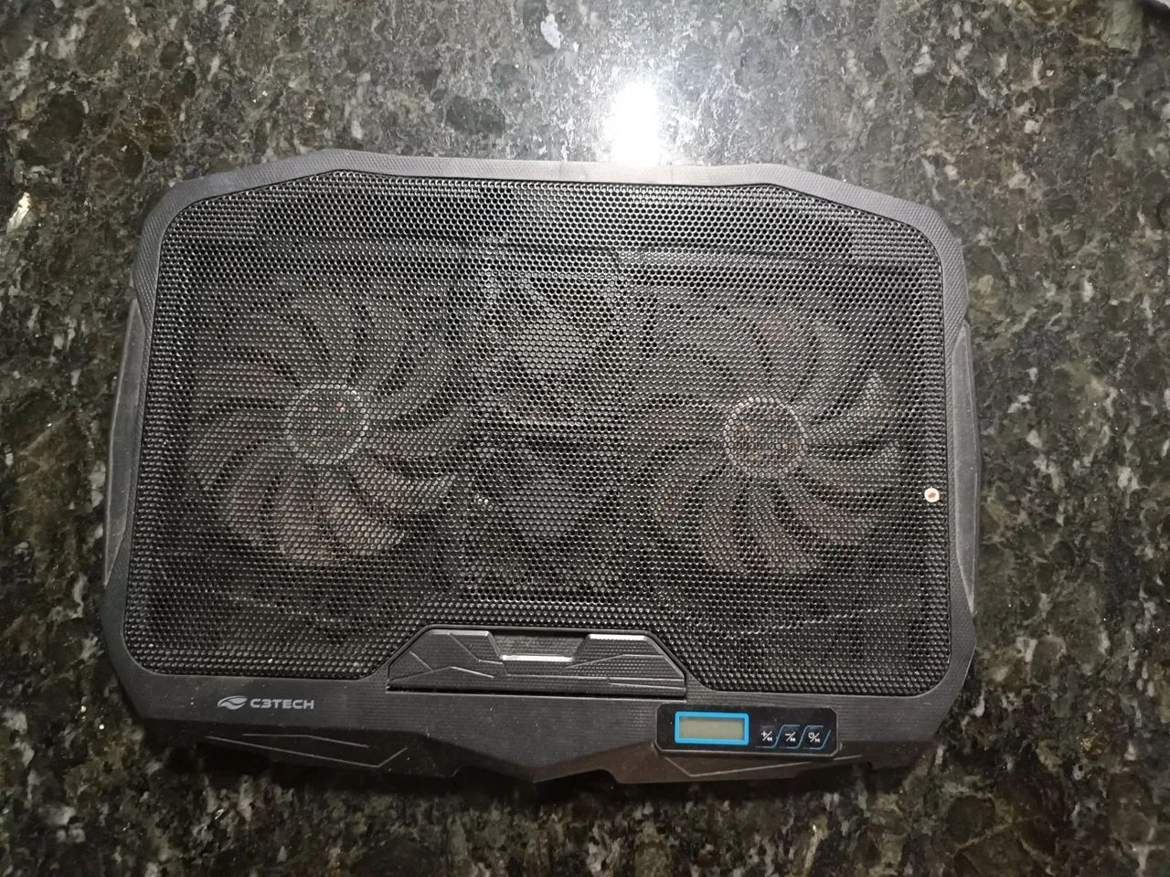 Base Cooler Para Notebook C3Tech Com Ajuste de Altura e Display Digital