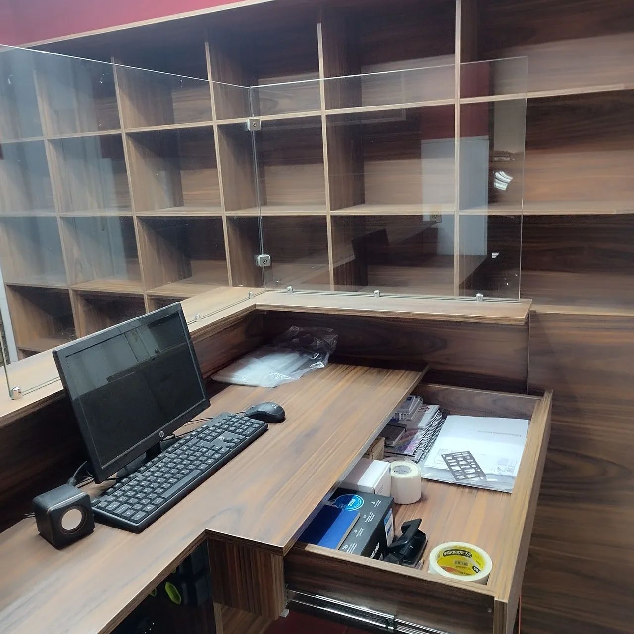 VENDO MÓVEIS PARA LOJA.  - Foto 2