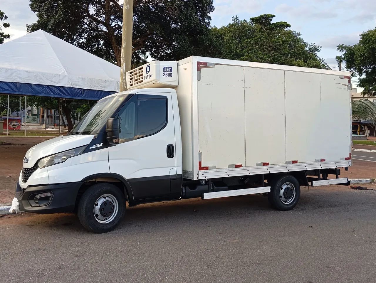 IVECO DAILY Baú Refrigerado  - Foto 2