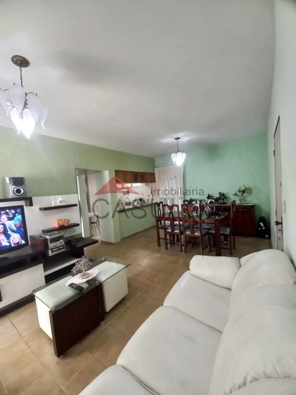 Apartamento para alugar no Centro com 80m² e 1 dormitório/quarto disponível.