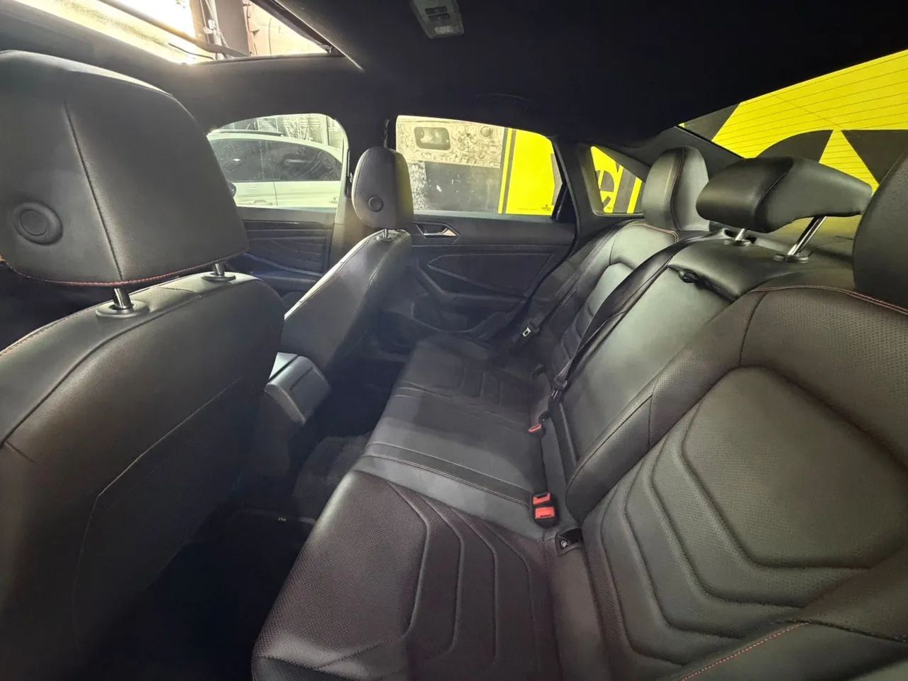 Volkswagen Jetta GLI 350 TSI 2.0 16V 4p Aut., foto 16 de 20