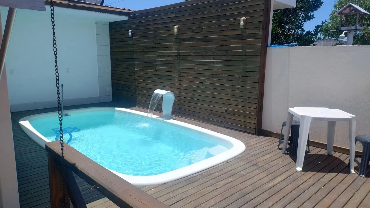 Casa geminada 4Q na Pinheira 
