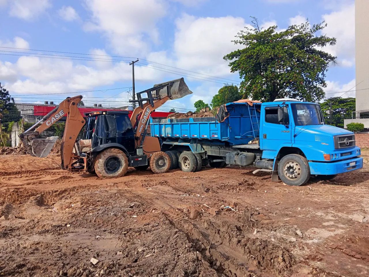 Serviço demolição escavadeira retroescavadeira caçamba - Foto 3