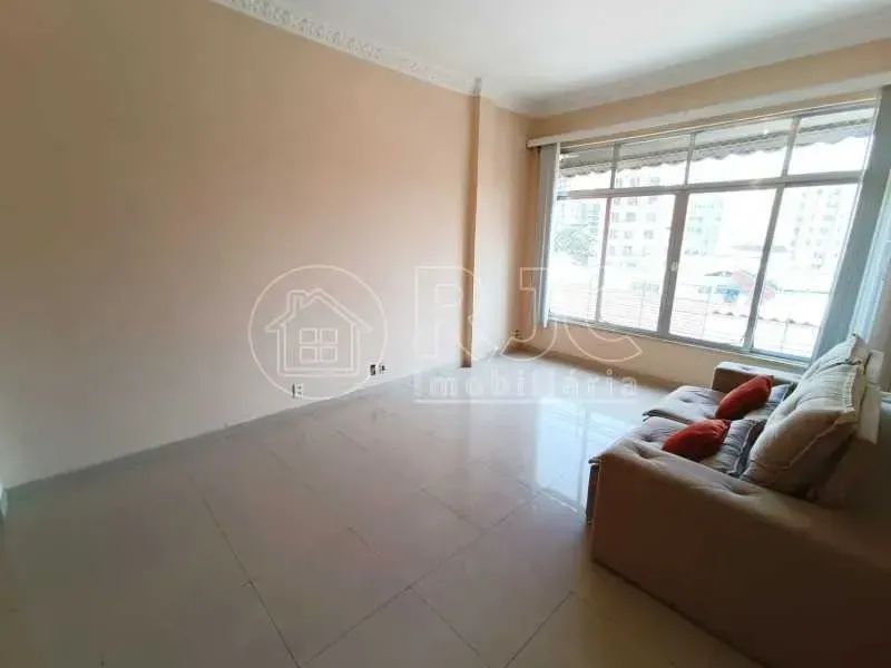 3 Quartos,  Reformado e com Copa-Cozinha  Rua Santa Sofia (Praça Saens Peña) - Foto 2