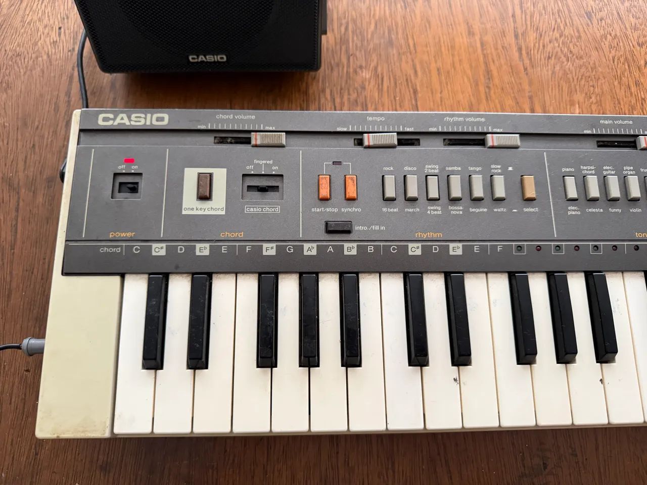 CASIO Casiotone MT-800 Vintage Completo c/ Speakers + ROM Pack +