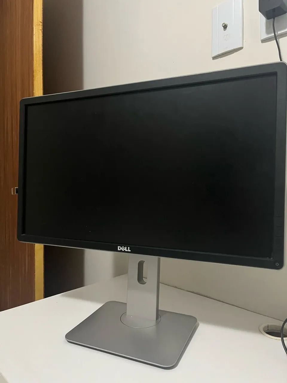 Monitor Dell 23" Full HD IPS Ergonomico - Modelo P2314H