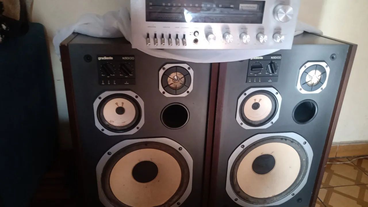 Receiver Gradiente modelo 1300+Tape Deck modelo 4000+caixas Master 100. - Foto 4