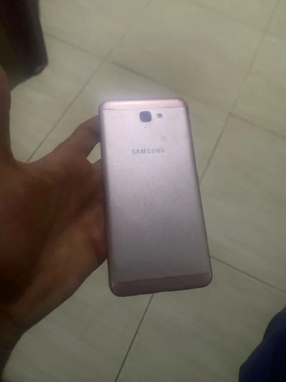Vendo j7 prime 32 g celular pra quem gosta do que é bom e barato - Foto 2