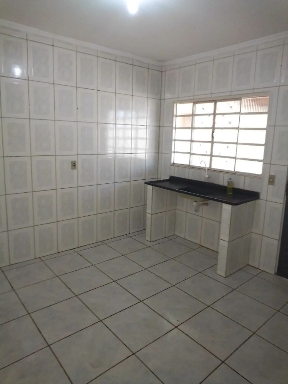 Parque Industrial, 1 dormitório, garagem, R$:600,00 - Foto 6