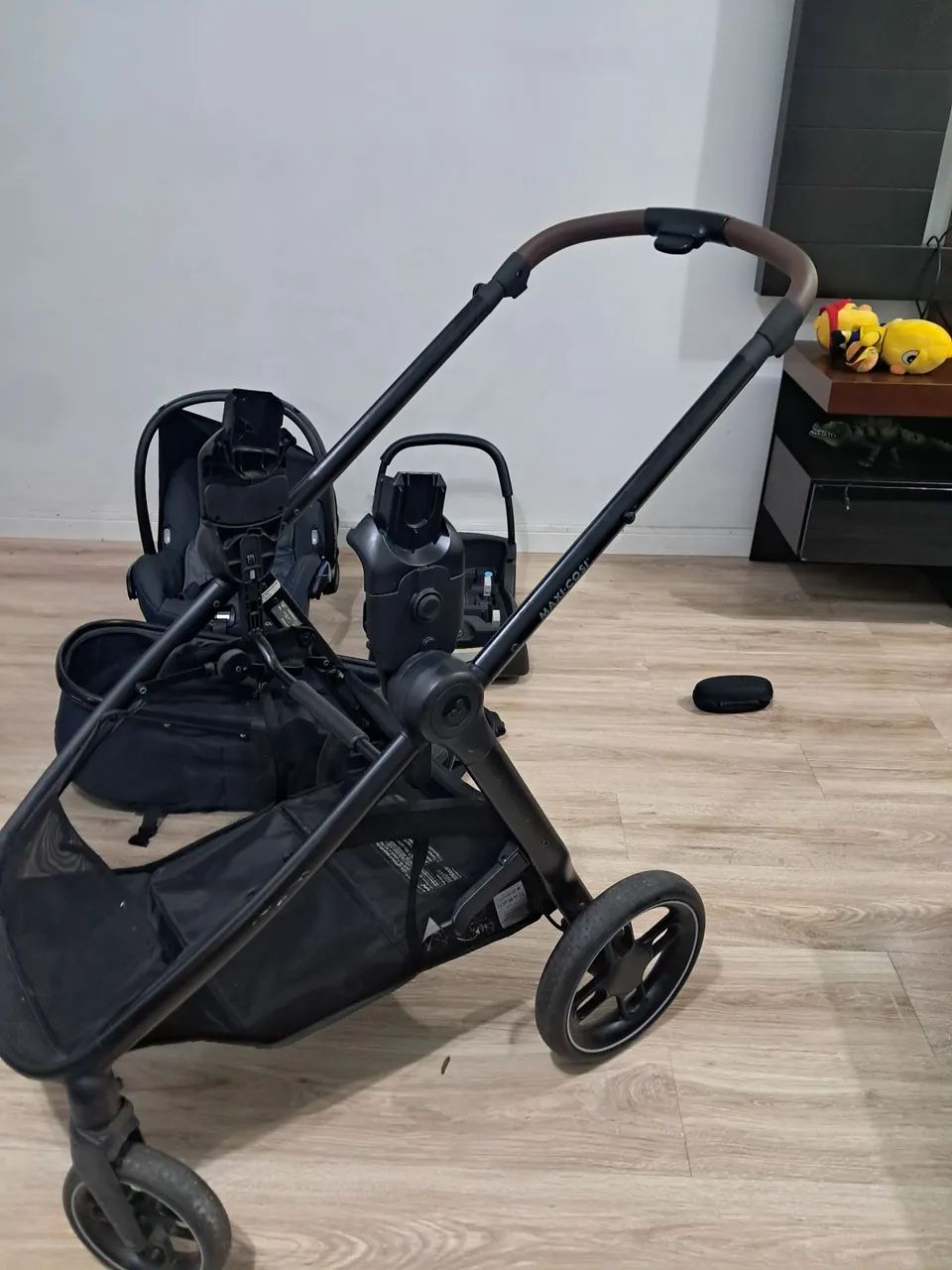 Carrinho de bebe 3 em 1 MAX COSI  - Foto 2