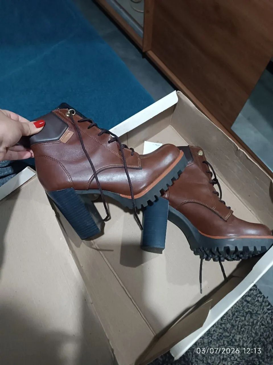 Bota Tratorada Moleca - Marrom - Confortável e Estilosa - Foto 4
