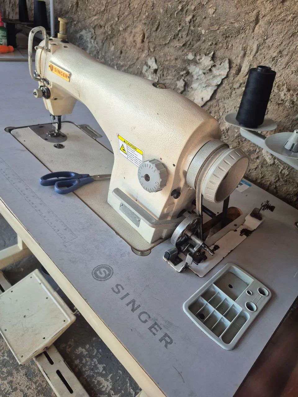 Máquina de costura industrial  - Foto 3