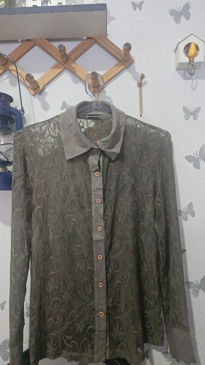 Camisa de renda