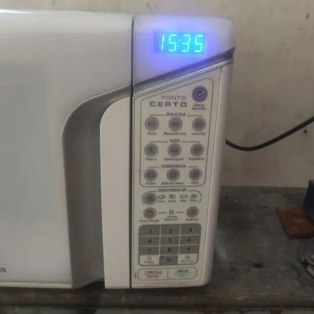 Microondas Eletrolux 31 Litros 127v, funcionando perfeitamente - Foto 3