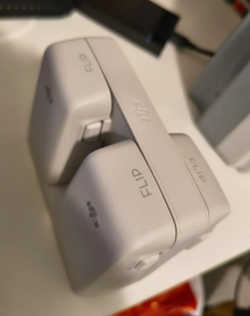 DJI FLIP Combo Fly More + Filtros + Micro SD - Foto 5