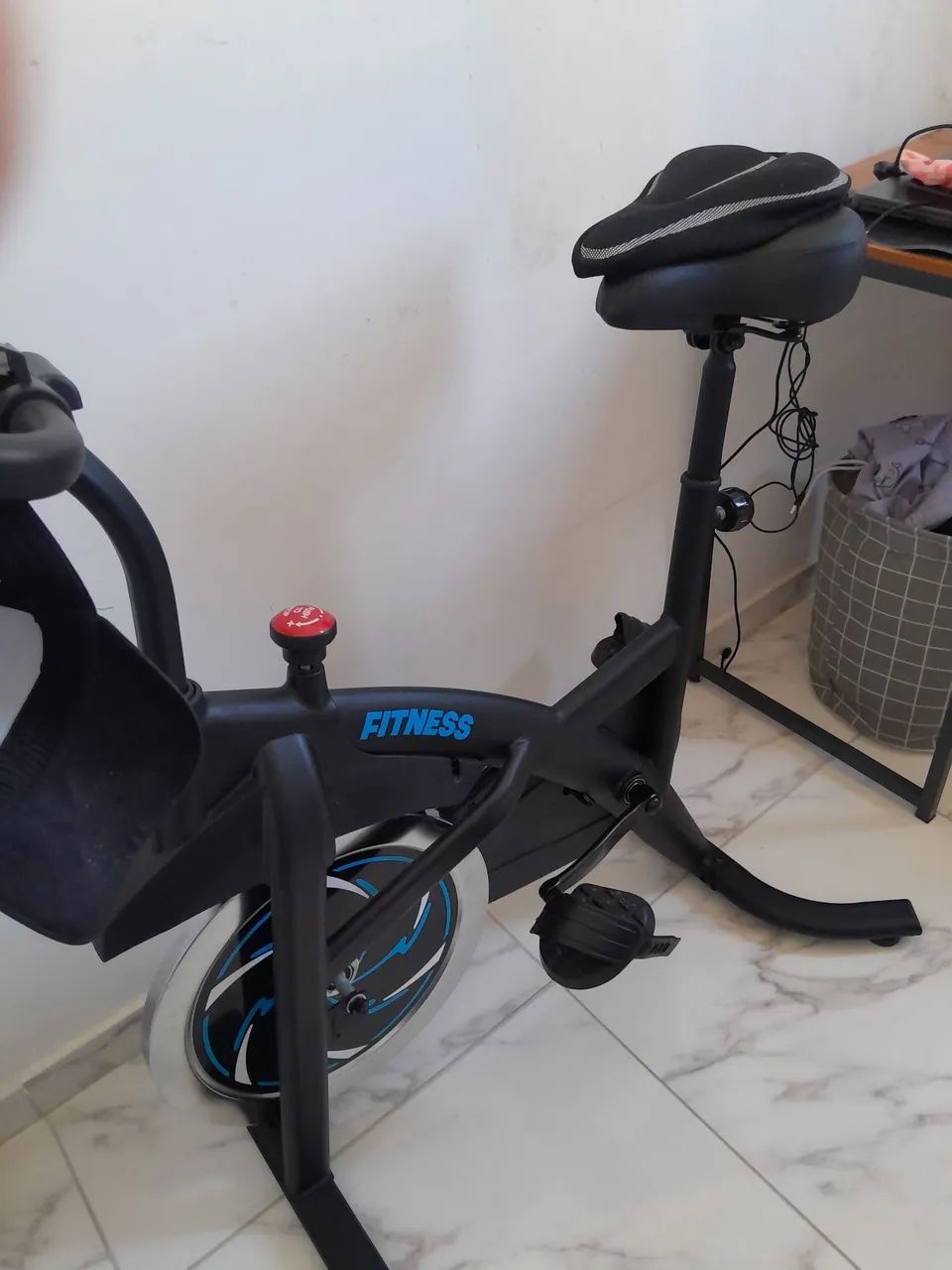 Bicicleta ergometrica semi nova  - Foto 3