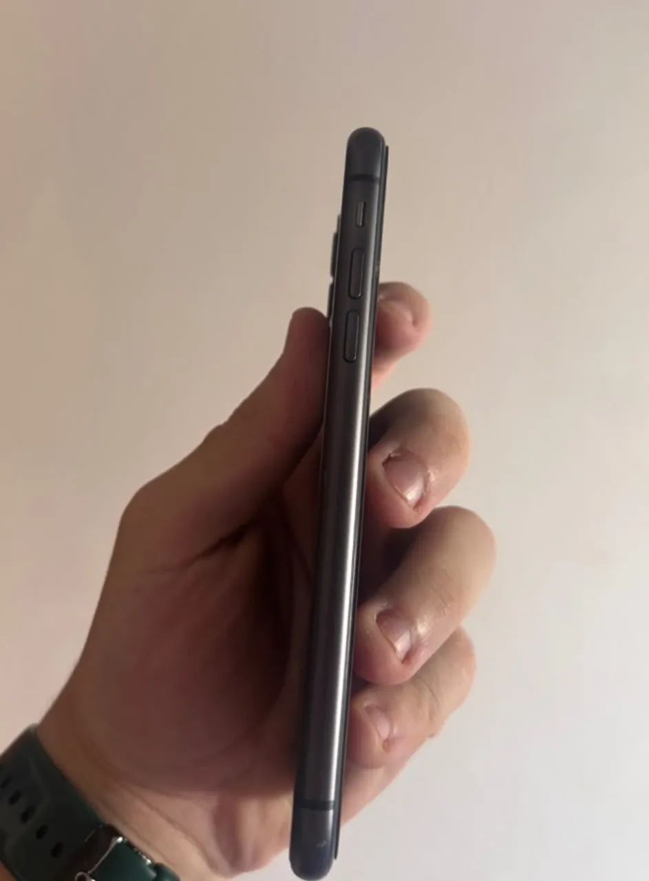 iPhone 11 128GB Todo original - Funcionando tudo em ótimo estado - Foto 3