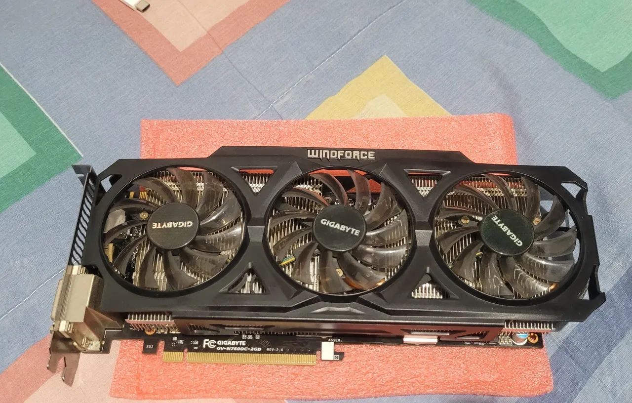 NVIDIA GTX 760  256Bits