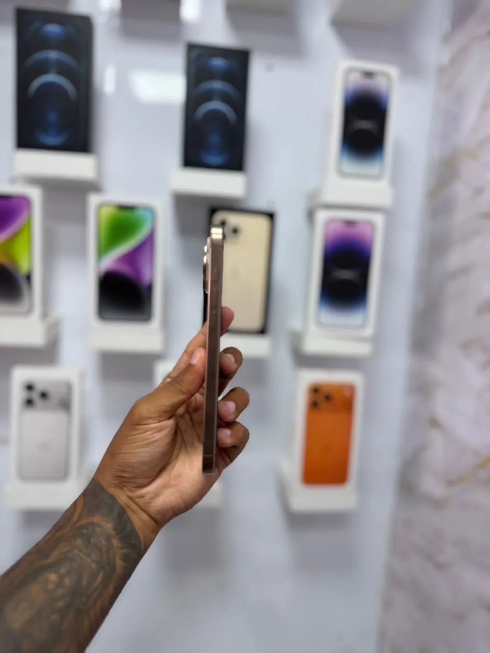 IPHONE 16 PRO MAX 256GB ?R$ 5.799 - Foto 5