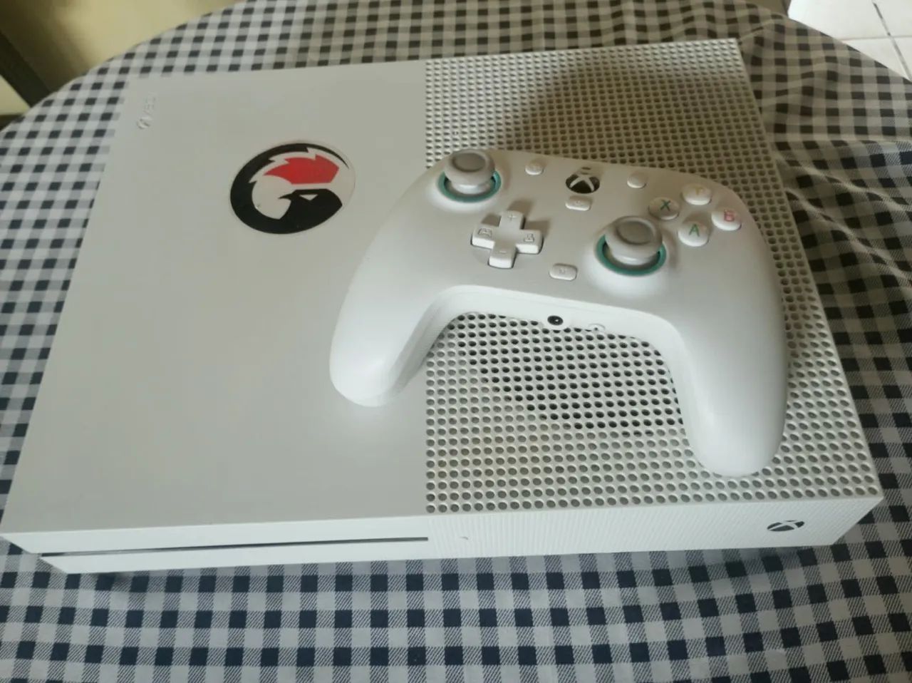 Xbox one s + controle gamesir