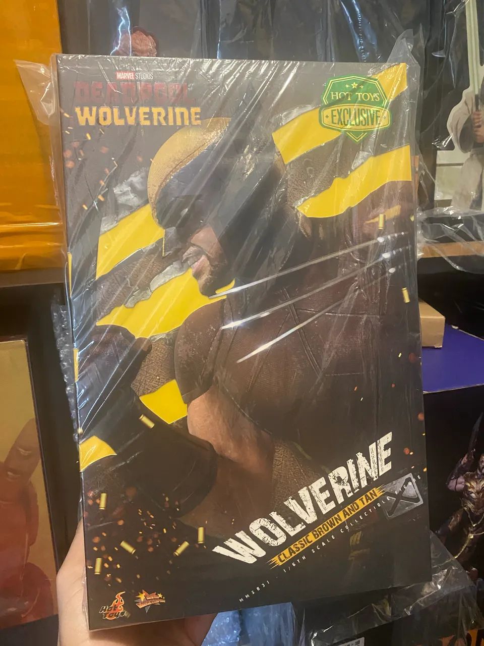 Hot toys Wolverine brown mms831 - Foto 3