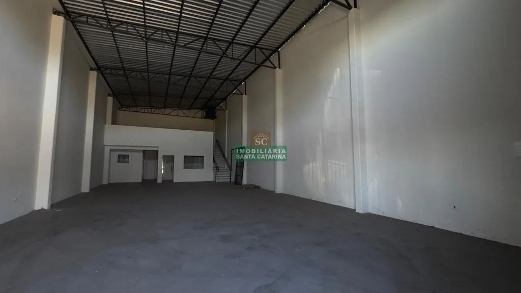 Barracão para alugar em Maringá, Jardim São Francisco, com 219 m² - Foto 4