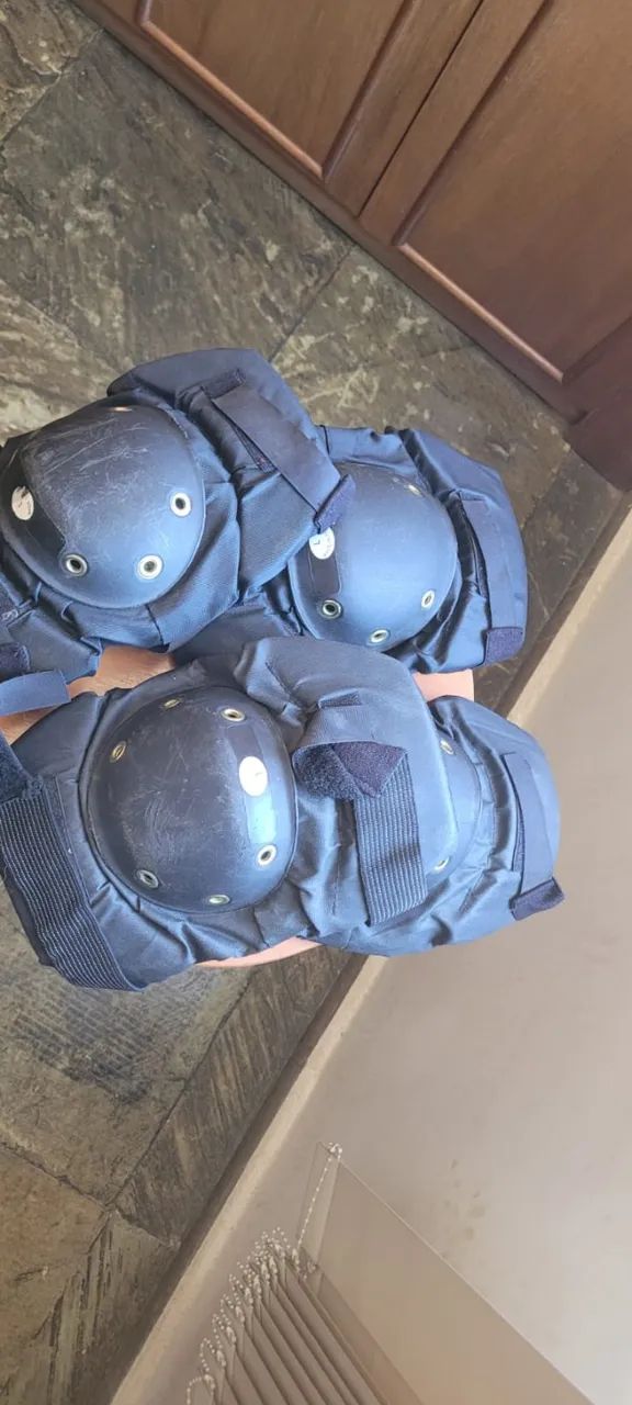 Conjunto de Joelheira e Cotoveleira 