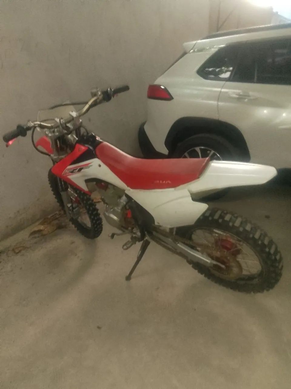 Vendo Honda CRF em perfeito estado 