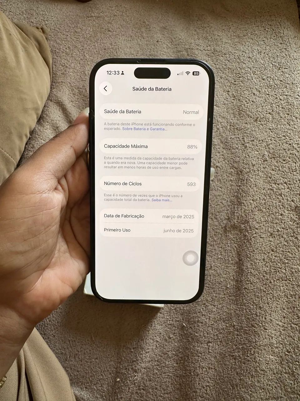 iPhone 15 preto de 256 GB  - Foto 5