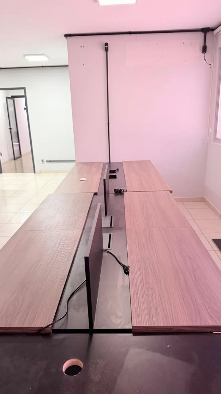 Mesa longa para empresa