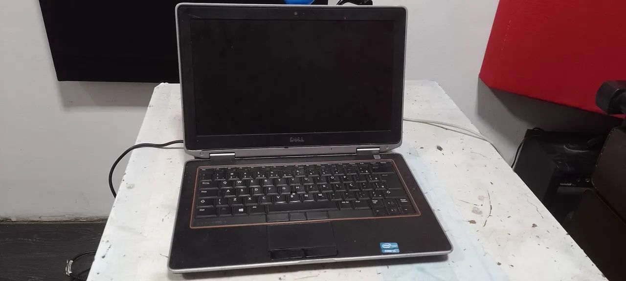 Dell Latitude E6023 i5 2° geração// TEM AVARIAS - Foto 3