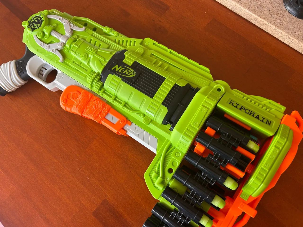 Nerf Besta + Neef Jolt + Nerf Ripchain Serie Zumbiestrike
