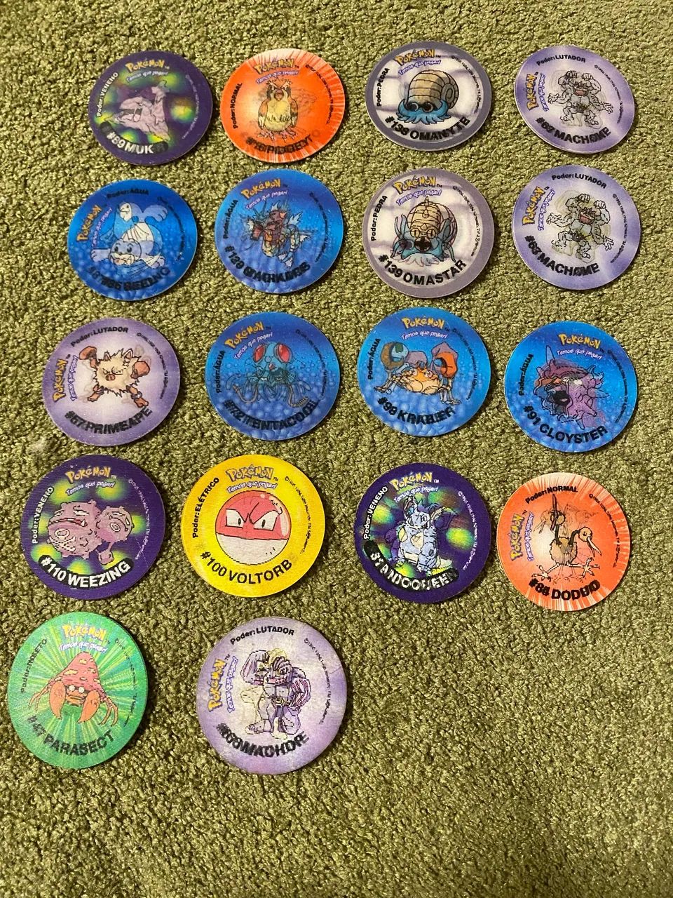 18 Tazos Pokémon 3d e 3 Cards Jo Ken Pokémon - Hobbies e coleções