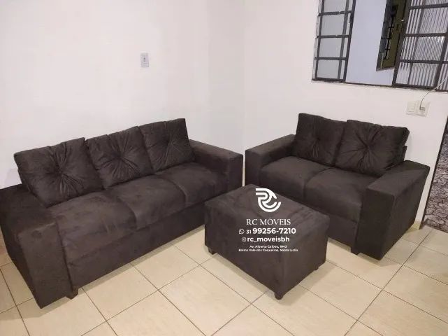Sofá 2 e 3 lugares com Puff Suede macio D33 Confortável Direto da Fábrica - Melhor Preco - Foto 2