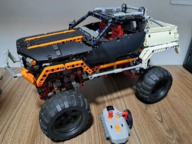 Lego 9398 Technic 4x4 Rock Crawler Usado Completo Com Caixa - Foto 3