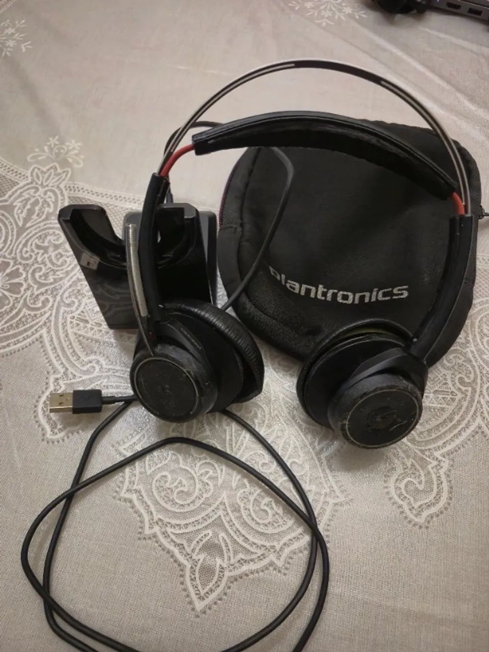 Headset Plantronics Voyager Focus